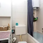 3 Bedroom Pet Friendly In Apartment