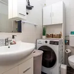 Apartment 3 Bedroom Pet Friendly In