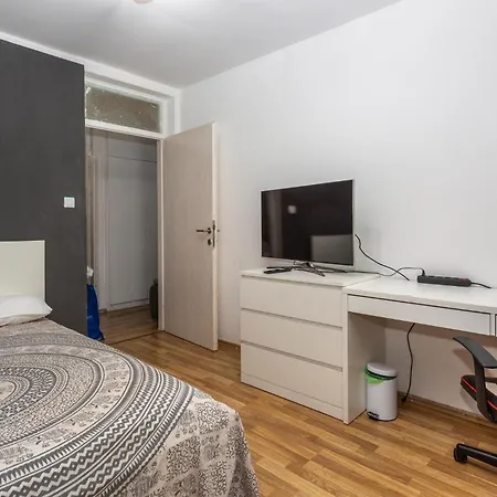 Apartamento De 3 Que Admite Mascotas En