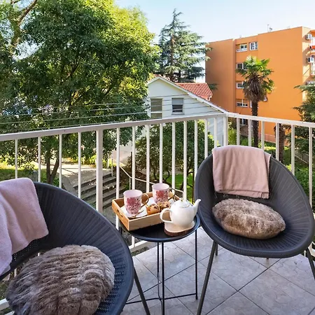 3 Bedroom Beautiful In Apartment