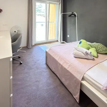 3 Bedroom Pet Friendly In Apartamento Rijeka