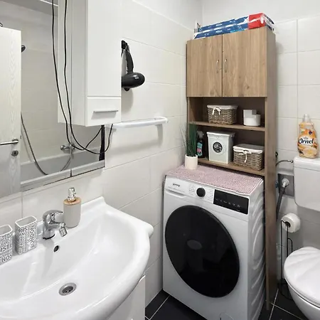 3 Bedroom Pet Friendly In Apartamento Rijeka