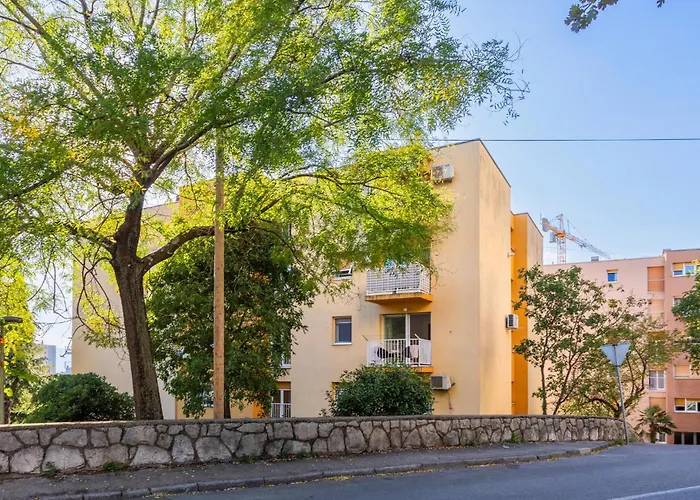 3 Bedroom Beautiful In Lejlighed *